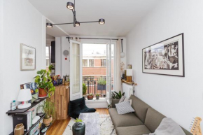 Comfy 31 m for 2 well decorated with BALCONY